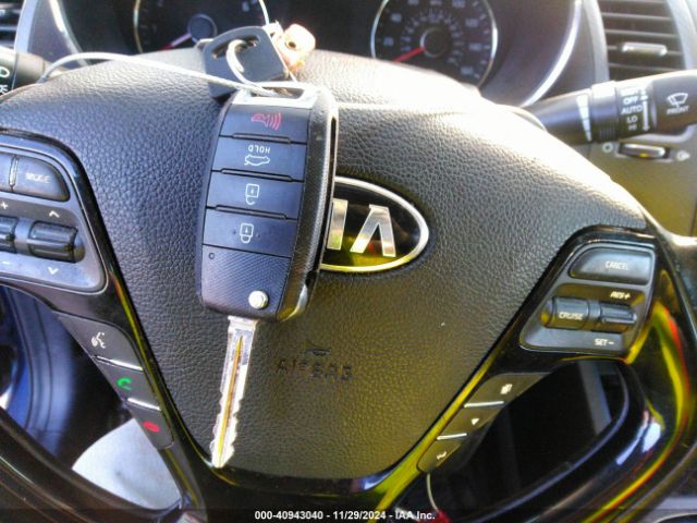 3KPFL4A74HE055591 KIA FORTE S