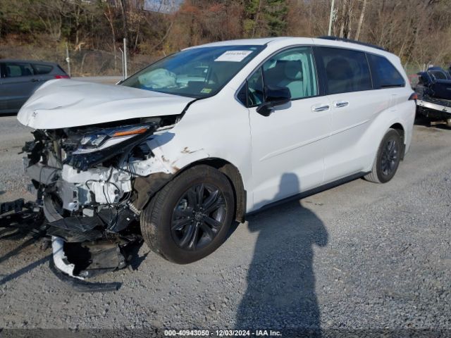 2024 TOYOTA SIENNA 5TDDSKFC0RS144912 Photo 1