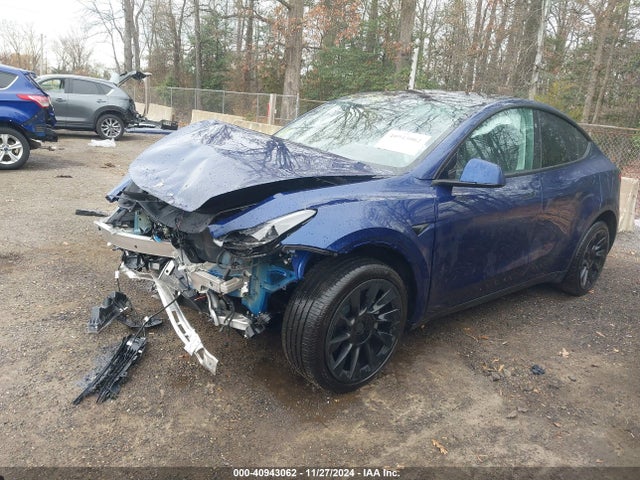 2023 TESLA MODEL Y 7SAYGDEE8PF875738 Photo 1