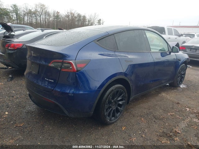 2023 TESLA MODEL Y 7SAYGDEE8PF875738 Photo 3