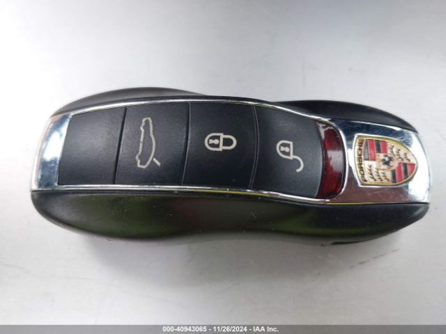 WP0AA2A71FL001044 Porsche PANAMERA 4