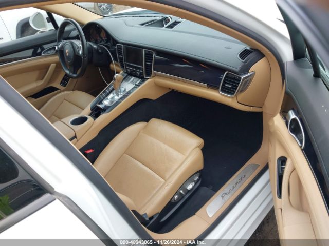 WP0AA2A71FL001044 Porsche PANAMERA 4