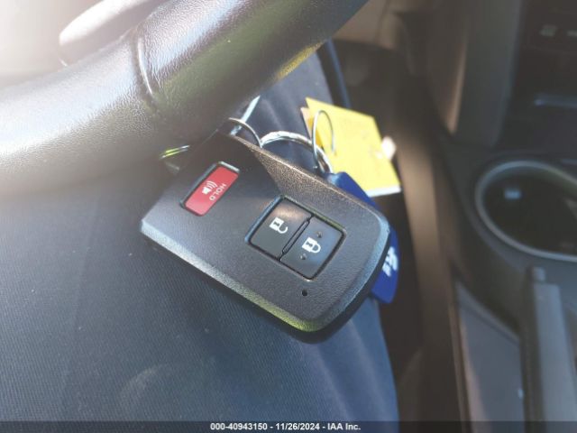 2T3RFREV0JW703786 Toyota Rav4 Adventure/xle