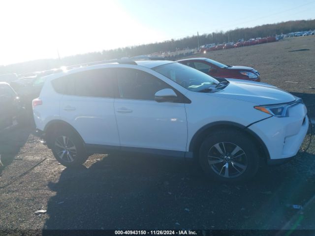 2T3RFREV0JW703786 Toyota Rav4 Adventure/xle