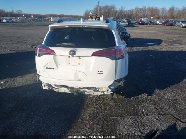 2T3RFREV0JW703786 Toyota Rav4 Adventure/xle