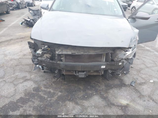 KMHLN4AJ4NU024990 Hyundai Elantra Hybrid Limited