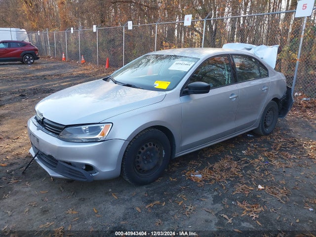 Volkswagen Jetta 2.0l S 2014 3VW2K7AJ8EM250705 Image 2