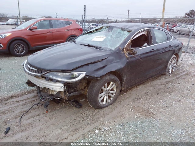 Chrysler 200 Limited 2015 1C3CCCAB8FN538967 Image 2