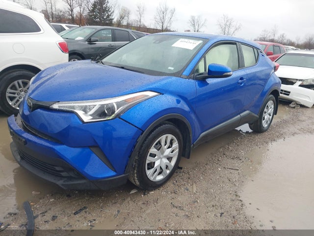 Toyota C-HR XLE 2019 JTNKHMBX2K1042424 Image 2