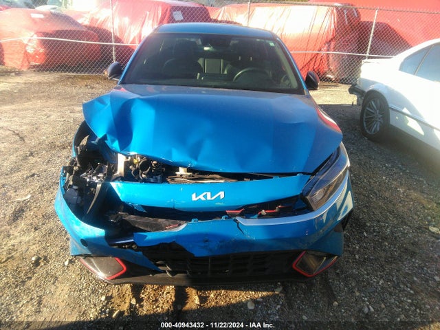 3KPF54AD6PE550423 KIA Forte Gt-line