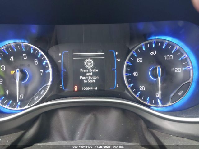 2C4RC1BG4JR142633 Chrysler Pacifica Touring L