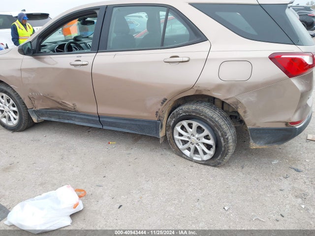 Chevrolet EQUINOX LS 2018 2GNAXHEV7J6267901 Image 6