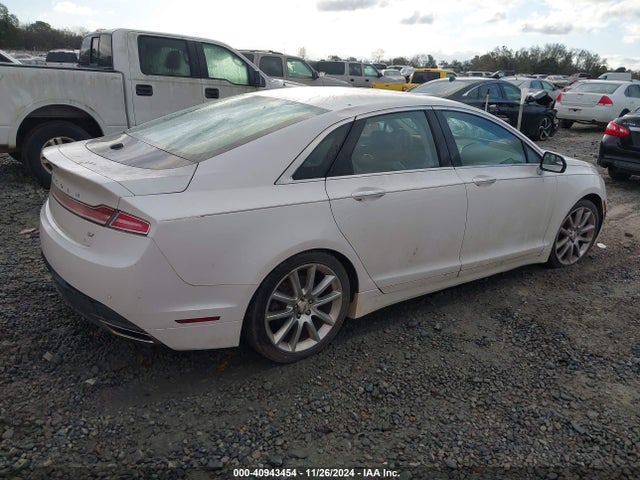 3LN6L2GK8FR620152 Lincoln MKZ