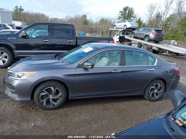 Honda ACCORD LX 2017 1HGCR2F30HA054342 Image 15