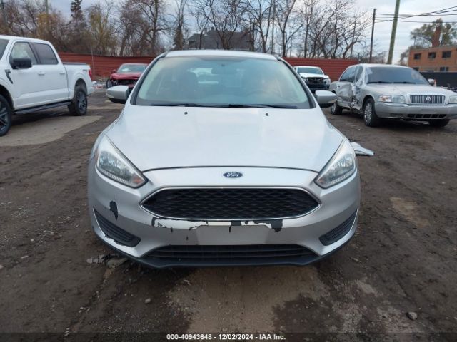 1FADP3K21GL364181 Ford FOCUS SE
