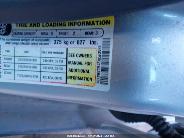 1FADP3K21GL364181 Ford FOCUS SE