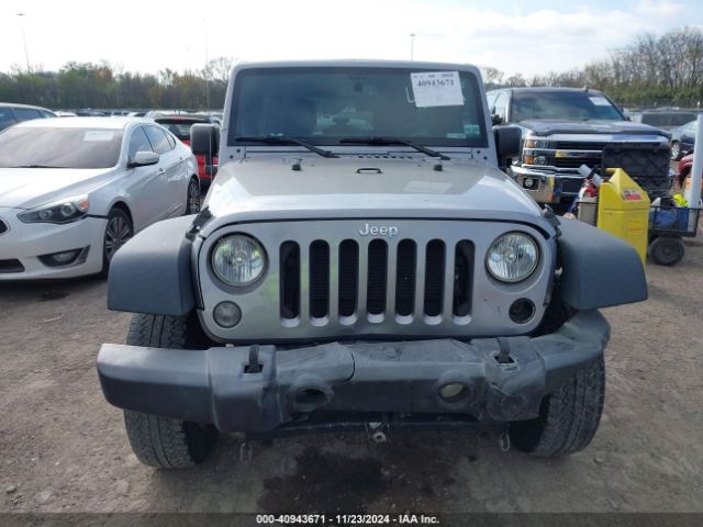 1C4BJWDG0GL214379 Jeep Wrangler Unlimited Sport