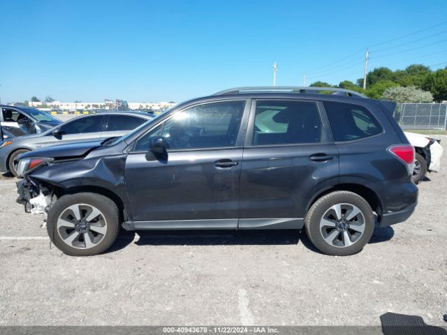 JF2SJAEC9JH411285 Subaru Forester 2.5i Premium