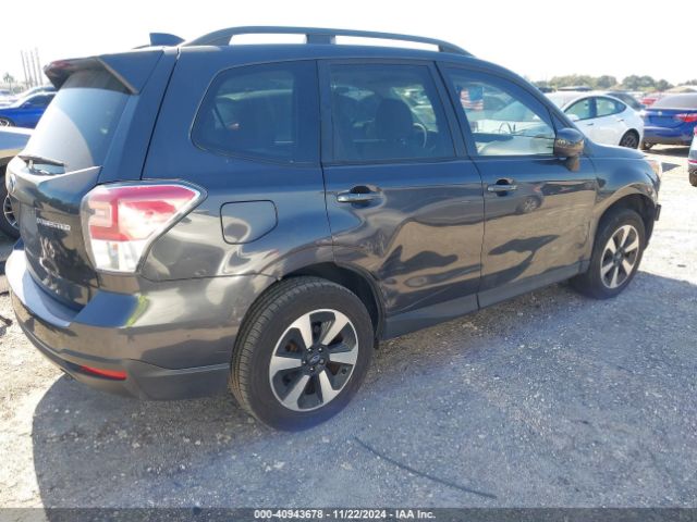 JF2SJAEC9JH411285 Subaru Forester 2.5i Premium