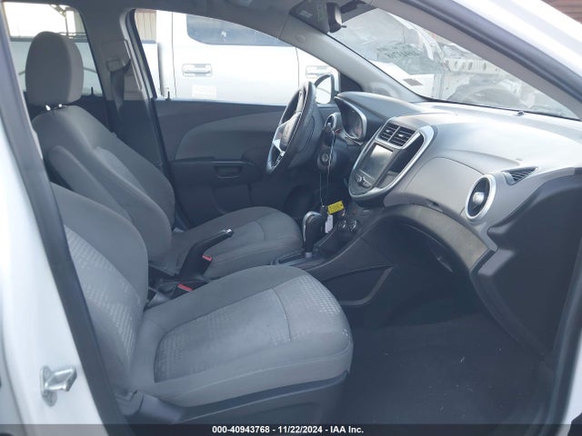 Chevrolet Sonic Lt Auto 2017 1G1JG6SH8H4149422 Image 5