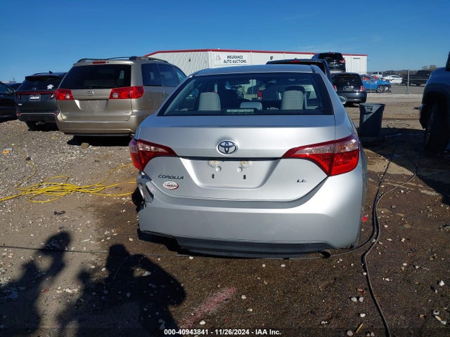 Toyota COROLLA LE 2018 5YFBURHE6JP740340 Image 17