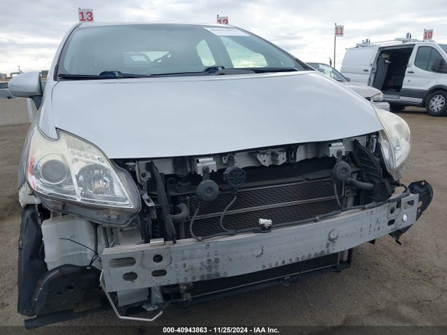 JTDKN3DU3F0458259 Toyota Prius Two