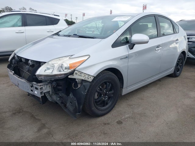 JTDKN3DU3F0458259 Toyota Prius Two