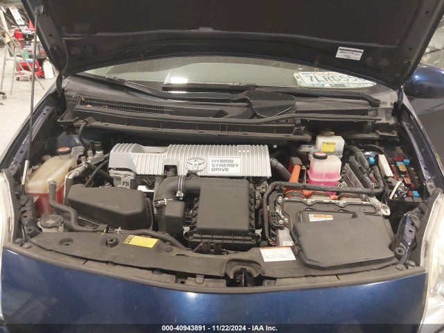 Toyota Prius Two 2015 JTDKN3DU9F1931494 Image 10
