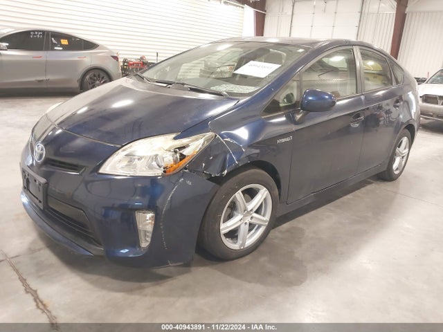 Toyota Prius Two 2015 JTDKN3DU9F1931494 Image 2