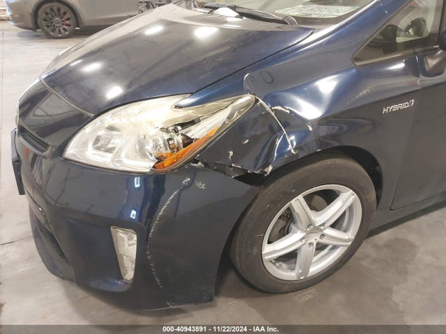 Toyota Prius Two 2015 JTDKN3DU9F1931494 Image 6