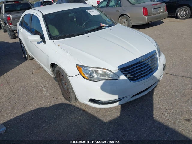 Chrysler 200 LX 2014 1C3CCBAG2EN101745 Image 1