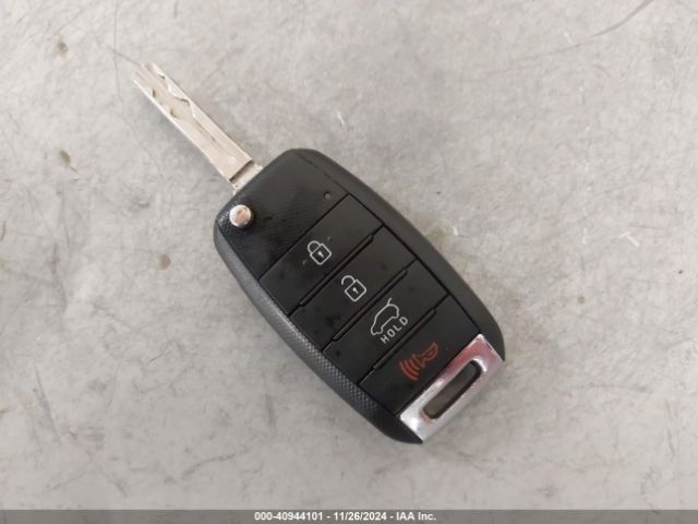 KNDJP3A50G7819894 KIA SOUL +