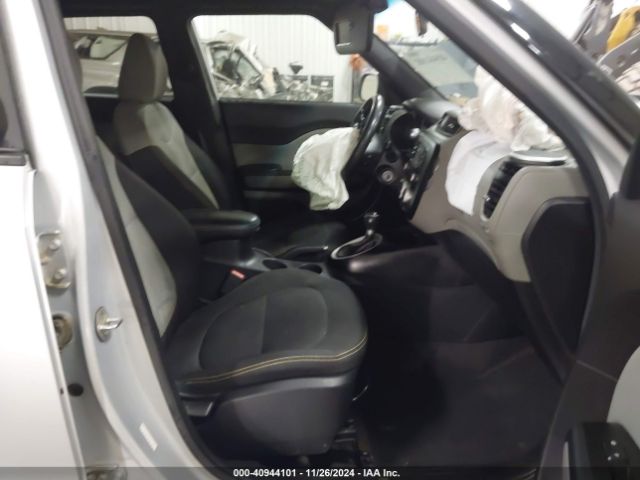 KNDJP3A50G7819894 KIA SOUL +