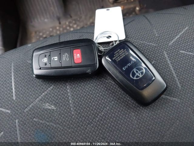 2T3RWRFV2RW223890 Toyota Rav4 Hybrid Xle