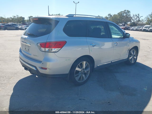 2014 Nissan Pathfinder Platinum მანქანა იყიდება აუქციონზე, vin: 5N1AR2MN0EC647110, აუქციონის ნომერი: 40944159