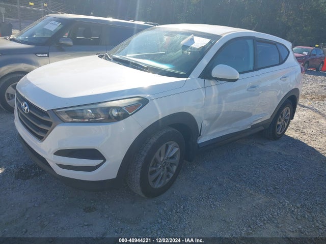 KM8J23A40GU063387 Hyundai TUCSON SE