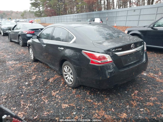 Nissan Altima 2.5 S 2015 1N4AL3AP8FC413953 Image 3