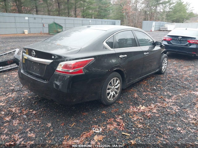 Nissan Altima 2.5 S 2015 1N4AL3AP8FC413953 Image 4