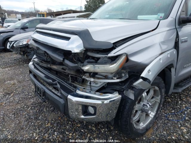 5TFRY5F12FX178862 Toyota Tundra Sr5 5.7l V8