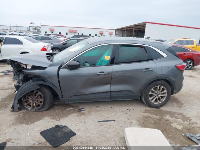 1FMCU0G60NUA20885 Ford ESCAPE SE