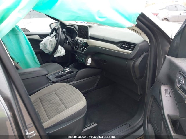 1FMCU0G60NUA20885 Ford ESCAPE SE