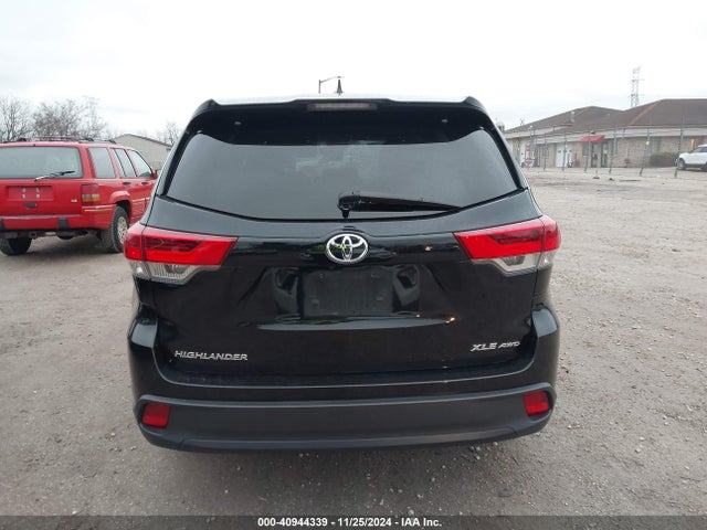 Toyota Highlander Xle 2017 5TDJZRFHXHS443969 Image 17