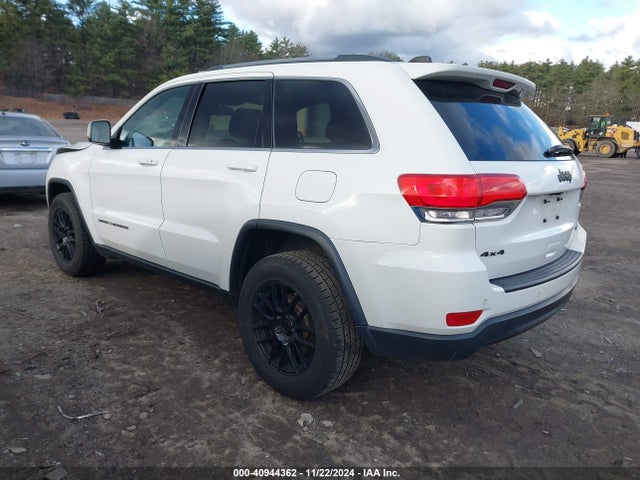 1C4RJFAG7GC380692 Jeep Grand Cherokee Laredo