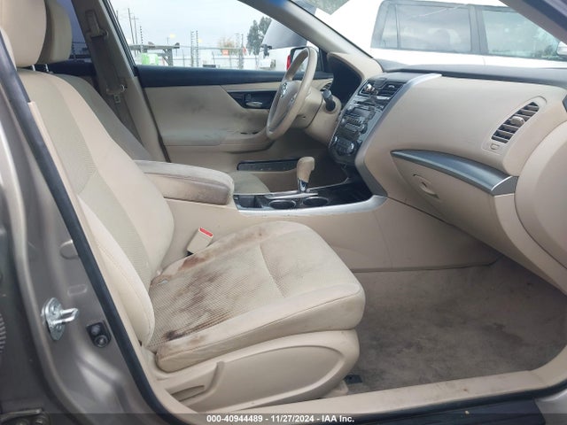 Nissan Altima 2.5 S 2014 1N4AL3AP5EN341502 Image 5