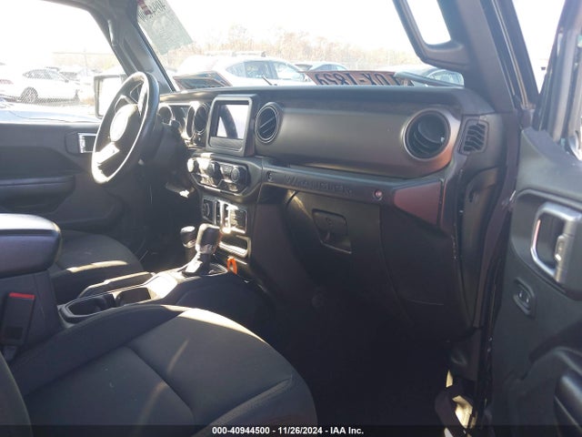 1C4GJXAG1JW173654 Jeep Wrangler Sport S 4x4