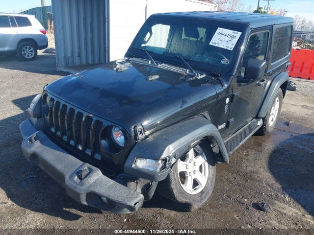 1C4GJXAG1JW173654 Jeep Wrangler Sport S 4x4