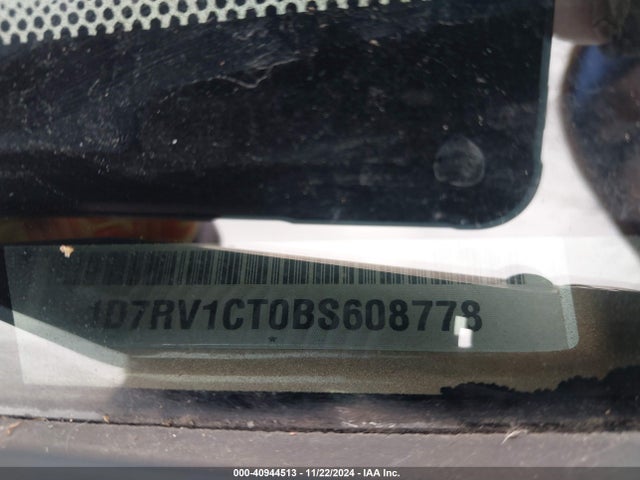 2011 RAM 1500 1D7RV1CT0BS608778 Photo 8