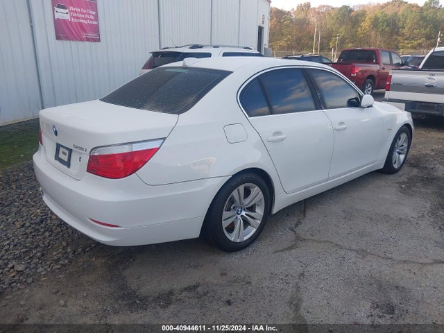 Продаж на аукціоні авто 2010 Bmw 528i, vin: WBANU5C53AC124744, номер лоту: 40944611
