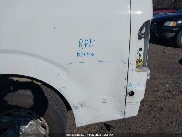 1N6BF0KX5FN807768 Nissan Nv Cargo Nv2500 Hd Sv V6