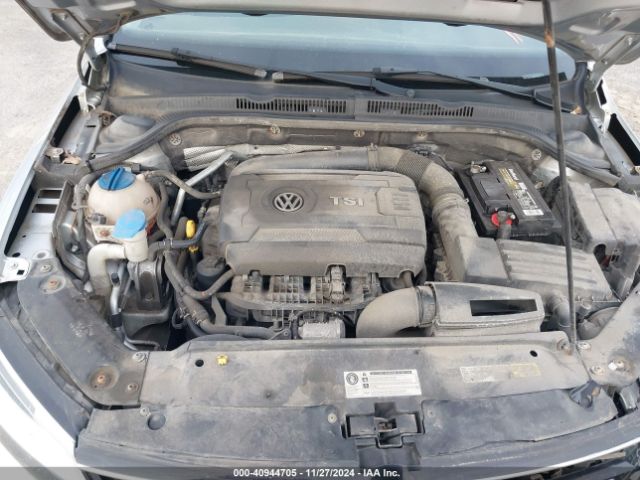 3VWD17AJ1FM321157 Volkswagen Jetta 1.8t Se